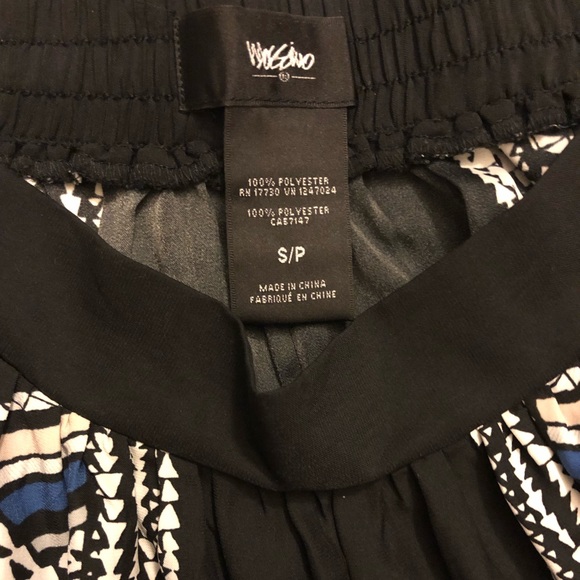 Printed Hi-Rise Shorts - Picture 3 of 3